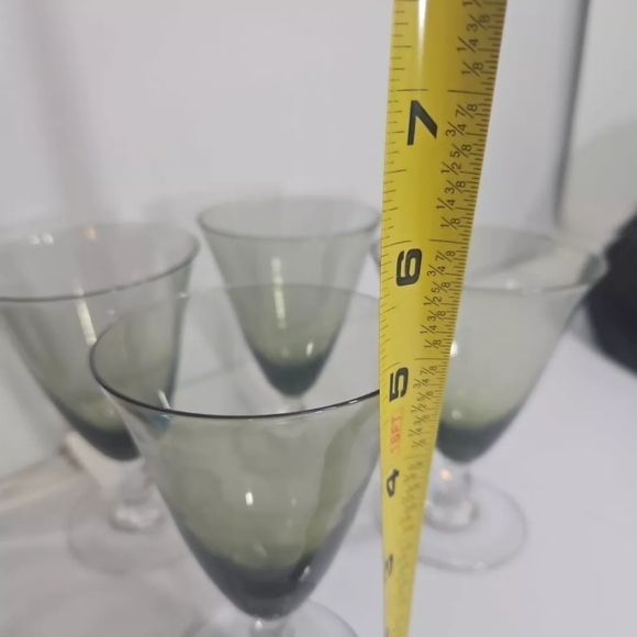Vintage MCM Smokey Green Clear Glass Goblets Set of 4 - Picture 3 of 4